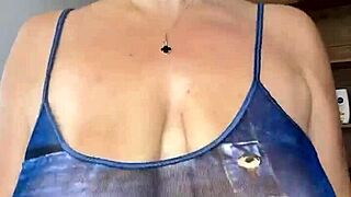 Big natural saggy tits with hard nipples bounce freely