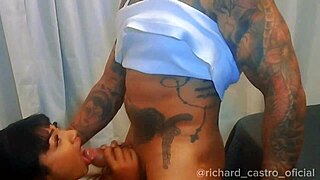 minha esposa adora fazer dupla penetra��o com o personal da academia