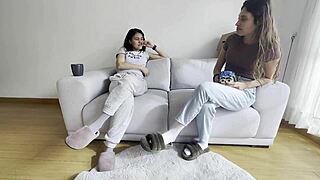 My neighbor's adult stepdaughter, I want to fuck her now! Muff diving lesbian