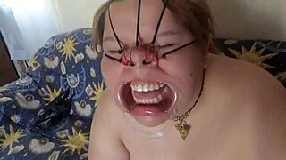 i fuck her face and cum on her nose