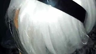 Mexican otaku cosplays as 2B after the convention