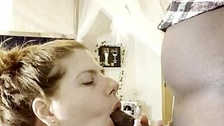 Luxurious BBWs Boldly Give Sloppy Blowjobs Outdoors