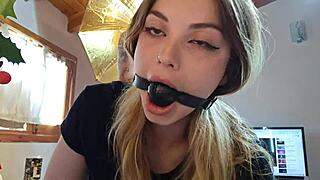 Hot Stepsister Gives Up Her Ass for Webcam Catch!