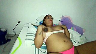 Hating Late Arrivals To Work Due To Boyfriend