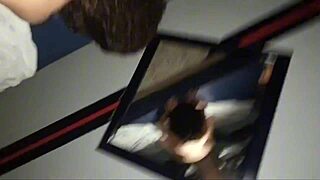 Fodendo A Novinha Rabuda Da Buceta Rosinha De 4 Na Frente Do Espelho