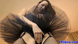 euro model bouncing on old man's dick 😏