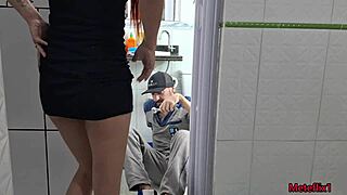 Married Woman Cheats And Provokes Naughty Plumber