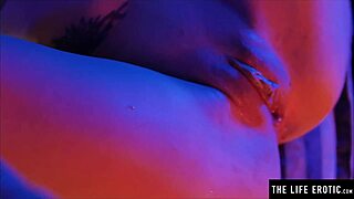 watch her fucking her tight asshole with a huge ice dildo