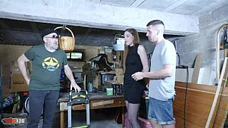 Alice Maze Enjoys Anal Threesome With Double Penetration And Pissing