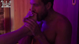 El español andy stone fucks me hard after a hot massage