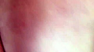 plug anal e masturbando com dildo gigante