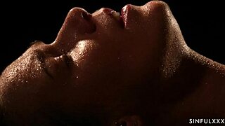 ALEXIS CRYSTAL & LADY DEE HAVE LESBIAN SEX IN THE SAUNA