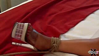 helpless lisa mai drilled by scott rhodes machine