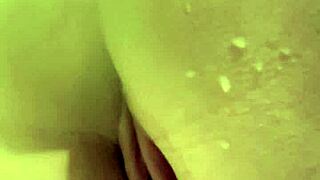 bañándome rico mostrando mi concha y mi culo listos para tener sexo anal - colombiana sabrinafoxy