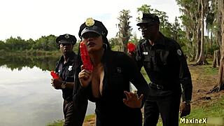 i's watching oriental babe maxine x get dicked by vigorous studs with bbc.