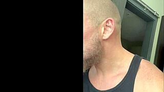 Boxer dominates girlfriend fiercely on fight day