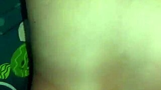 Mesum girl enjoys the tastiest pussy from nasi uduk seller