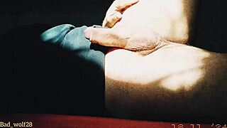 Penis gettin handjob at sunset - bad wolf28