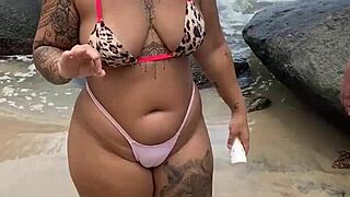 we hairy girls fuck on the beach 😈