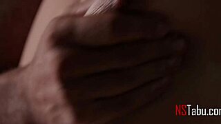 Curvy milf teaches tiny 18+ what a real kiss can do, fingering wet pussy and scissoring hard!