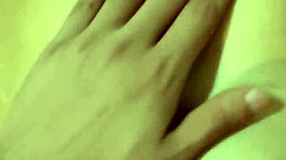 Explore her deep navel during massage