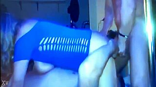 In this homemade threesome, blondes lick to orgasm