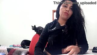 Sarah Rosa shares her bizarre fetishes in a casual vlog.