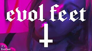 cant stop worshiping feet while smoking