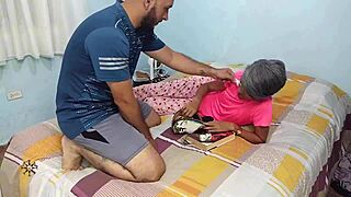 Oops Stepbrother Games in Spanish Naughty Couple Finds Funny Case in Parents Room