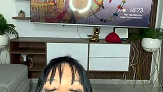 Beautiful latina plays with her dildos!