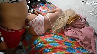 meti no cu da gostosa de ladinho bem forte entro tudo sex toy