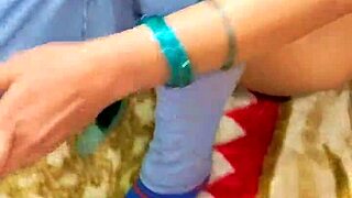 indian bhabhi secretly records herself changing saree