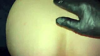 colombian sabrinafoxy performs intense routine on red stage