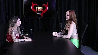 thaisa redvelvet in hot menage with foot fetish 😍