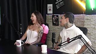 percebeu que dava pra ganhar dinheiro fazendo putaria teve o pau elogiado e as posi��es favorita deles - jujube del�cia sheer red