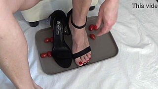 I trample tomatoes with my feet 😋
