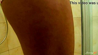 Watch this kinky blonde teen stimulate her pussy with the shower?