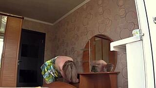 neighbor watches chubby milf through open window pawg