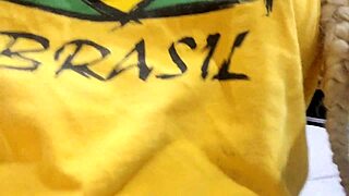 marcelo from brazil asked me to show my hairy pussy in a video for him