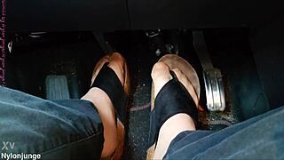 Nylon feet with toe separators in the car