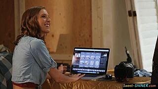 Sexy Teen 18+ Model Screws The Photographer
