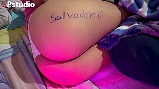 Mi gran culo con tanguita super pequeña ven a verme y suscribete amor