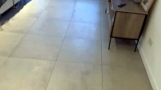 me folle a mi vecina argentina por qu� el ascensor estaba en mantenimiento