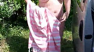 watch me stripping naked beside the car after a beach day, clothes ripped off