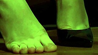 Curvy Brunette Dana De Armond Fucks Bbc Blindfolded