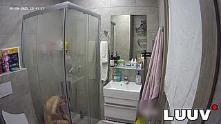 luuv kareflore films her real amateur homemade shower routine for her real life show