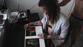 The muscular bodybuilder roughly fucked his cute girlfriend on the desk, showing no mercy to her tight pussy.