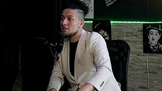 Cadu Explains Massage Preliminaries Then Makes Her Squirt