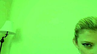 cougar sara jay finger fucks her plump mature pussy