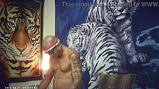 behind scenes, maxxx loadz strokes with magic motion
